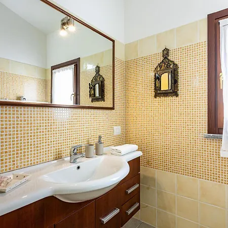 Holiday home Awesome In With Kitchen Orentano